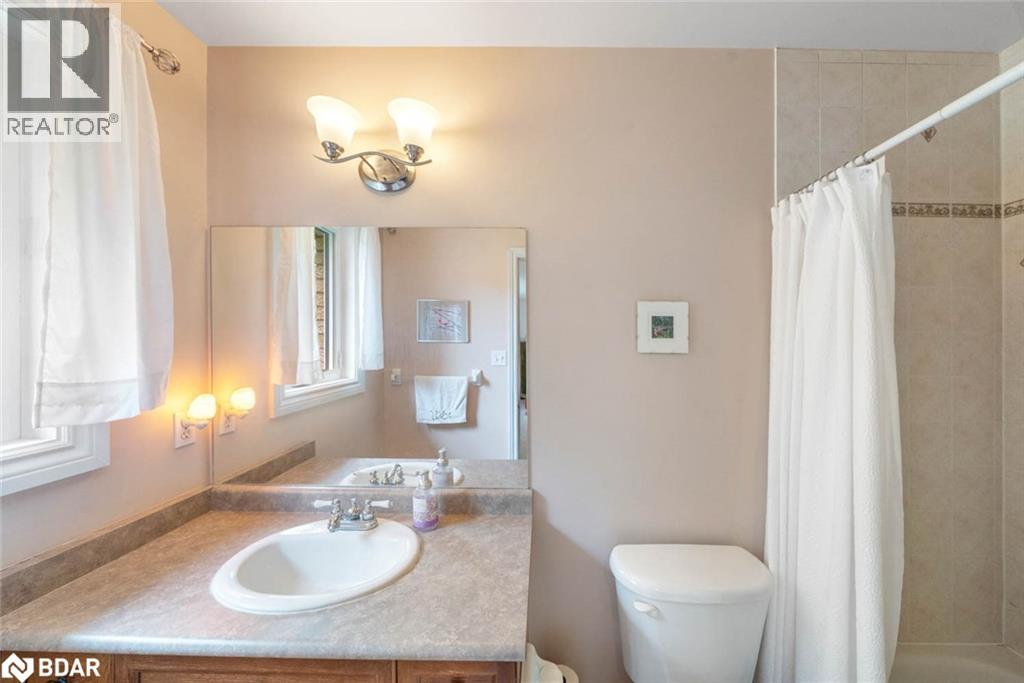 Photo 27 of 84 Gore Drive, Barrie ON