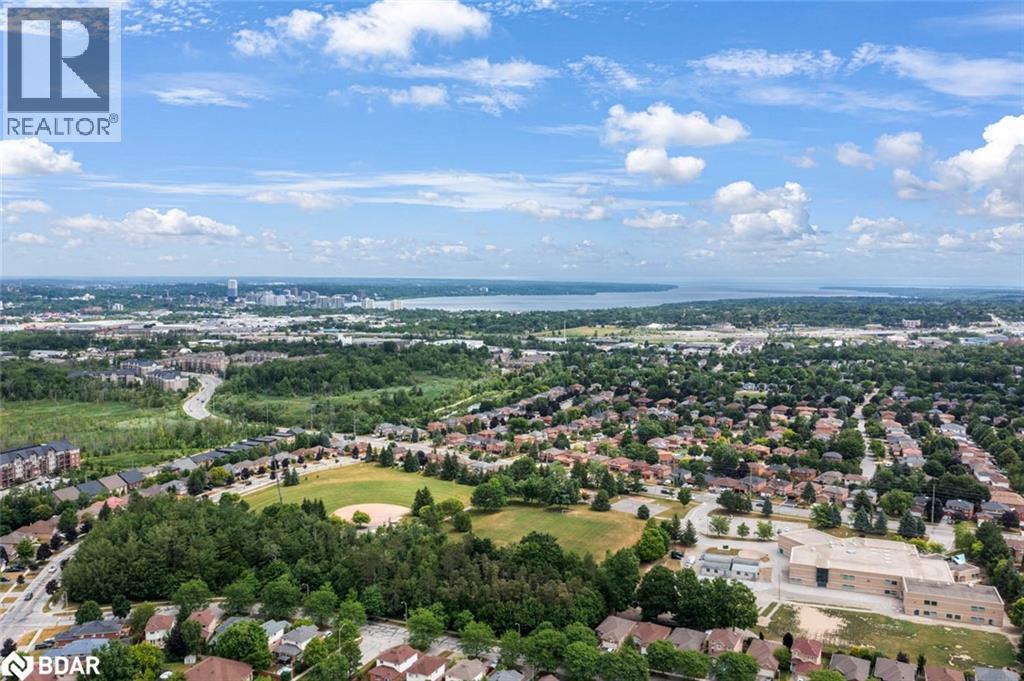 Photo 26 of 84 Gore Drive, Barrie ON