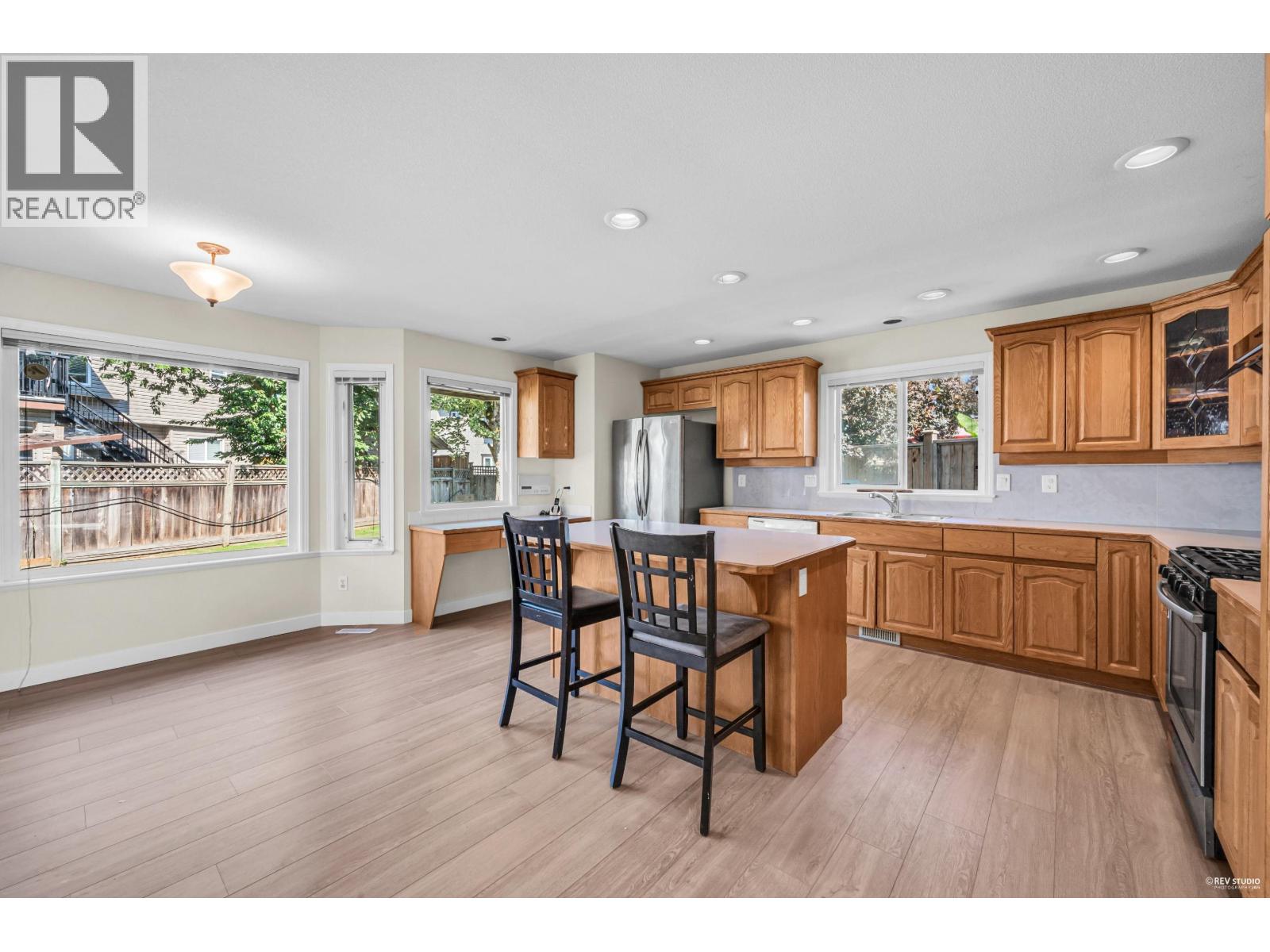 Photo 4 of 2140 Davies Court, Richmond BC