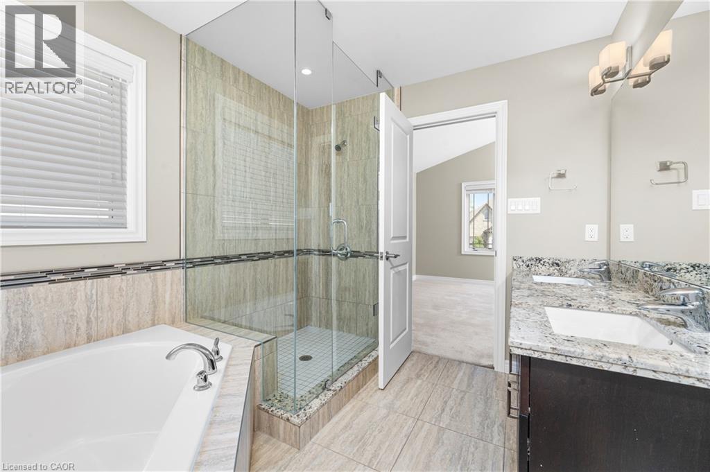 Photo 8 of 114 Lampman Drive, Grimsby ON