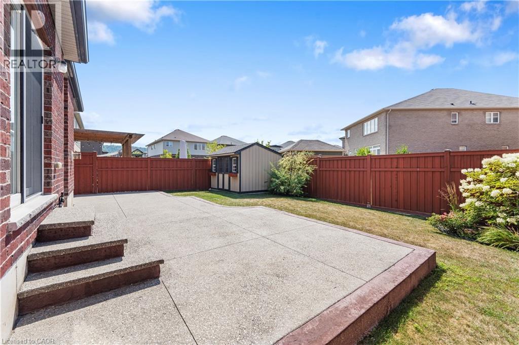 Photo 25 of 114 Lampman Drive, Grimsby ON