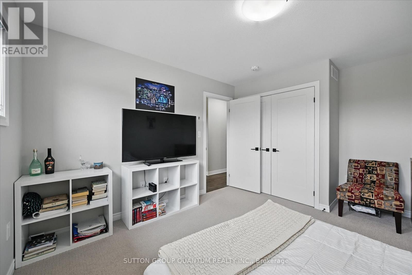 Photo 7 of 63 Berkshire Drive, St Catharines ON