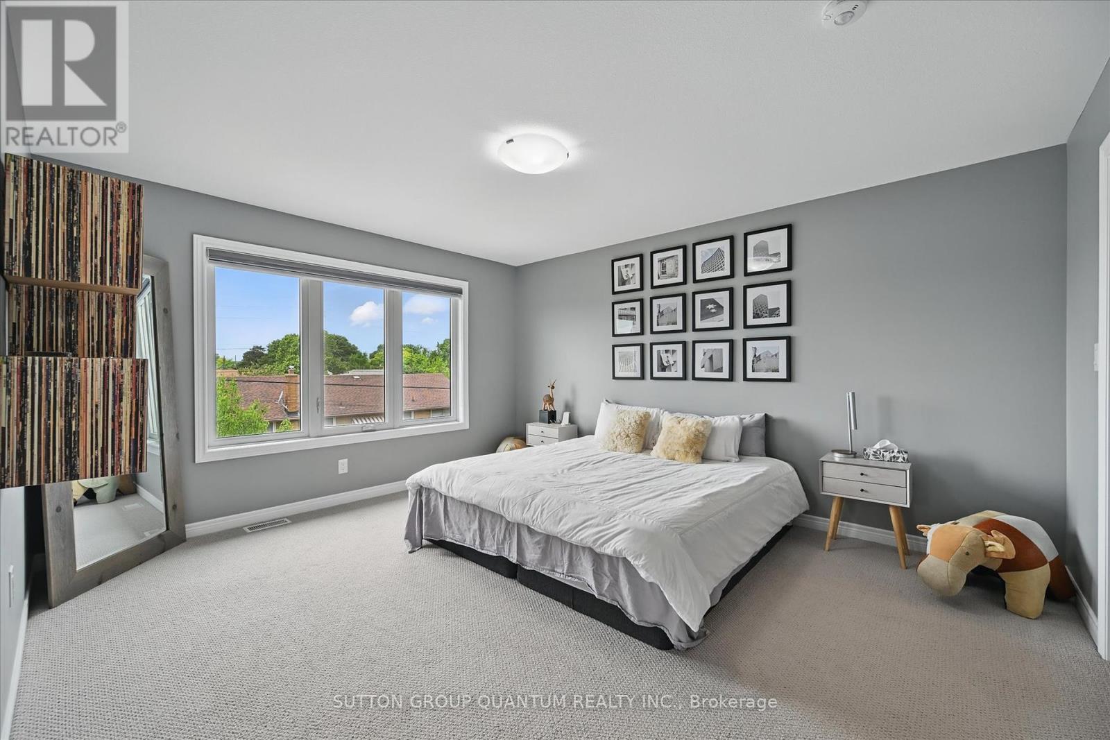 Photo 20 of 63 Berkshire Drive, St Catharines ON