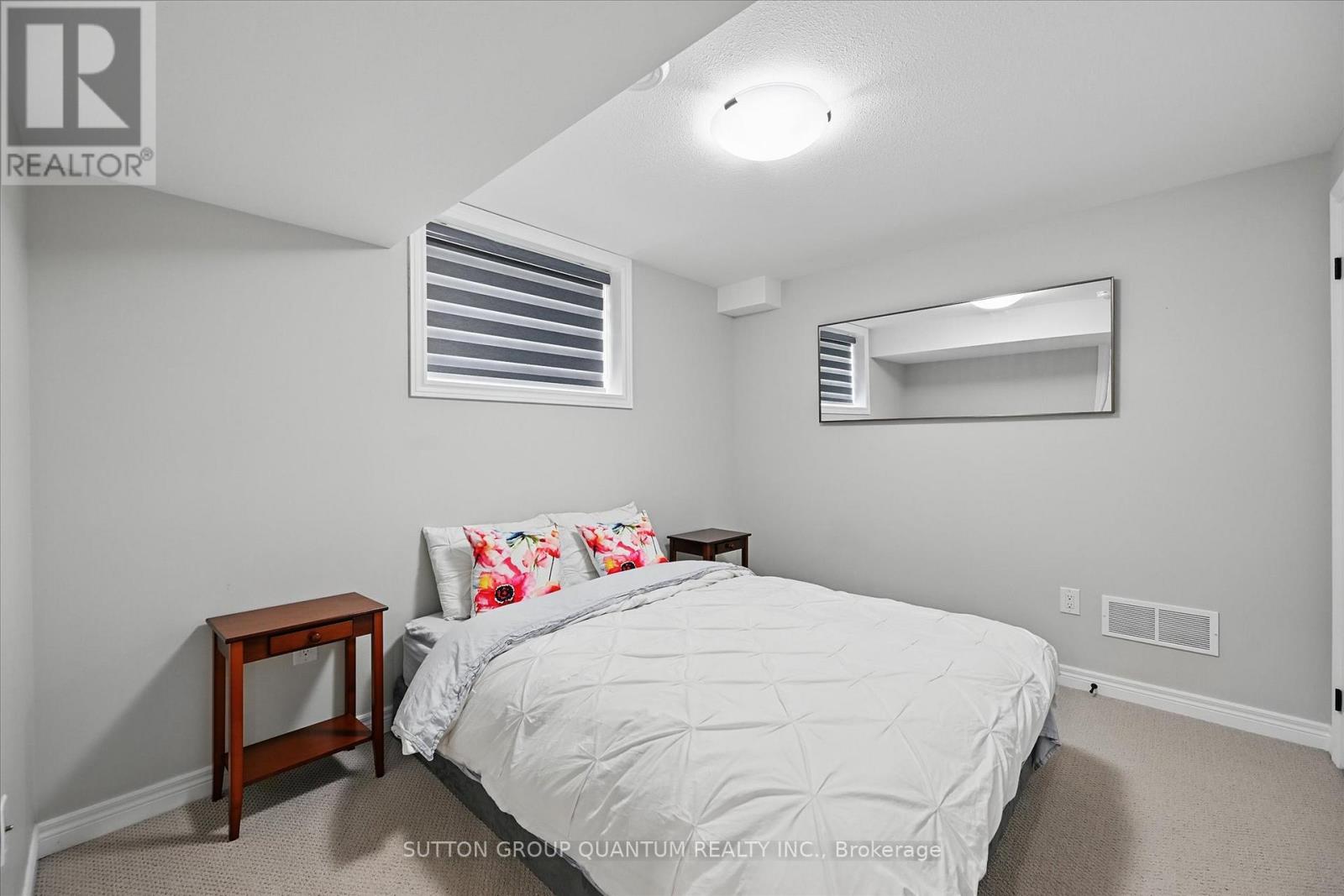Photo 12 of 63 Berkshire Drive, St Catharines ON