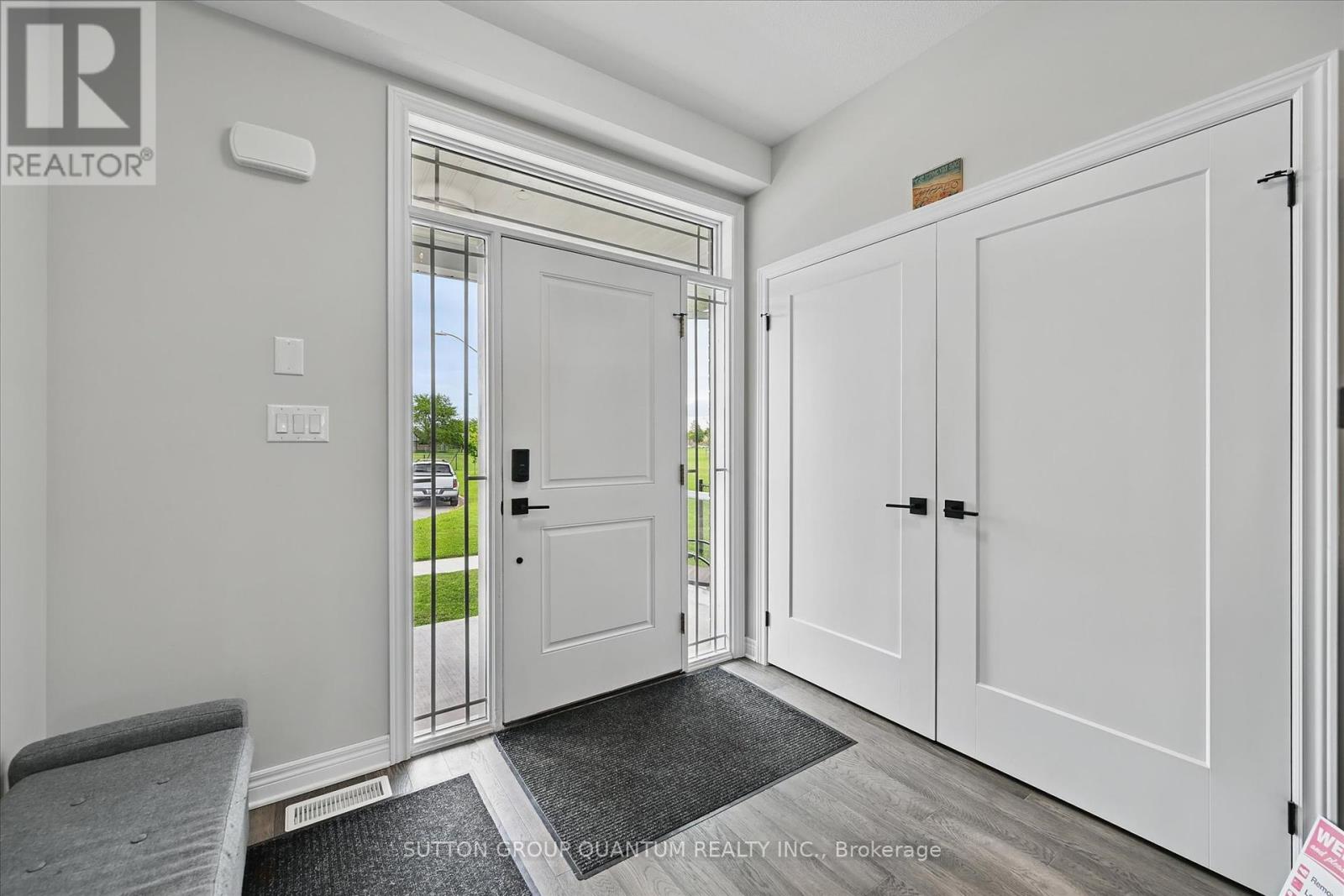 Photo 19 of 63 Berkshire Drive, St Catharines ON