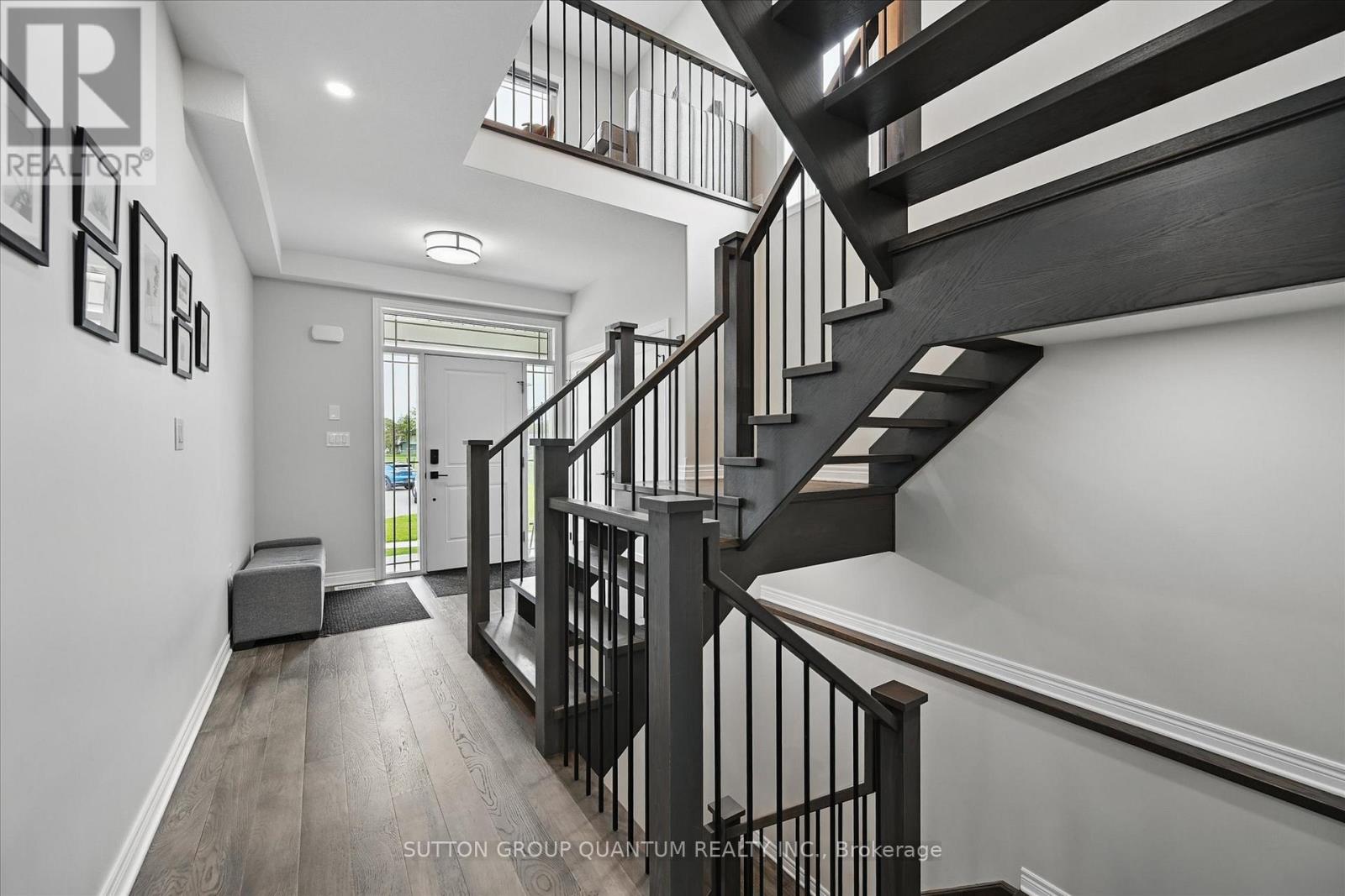 Photo 10 of 63 Berkshire Drive, St Catharines ON
