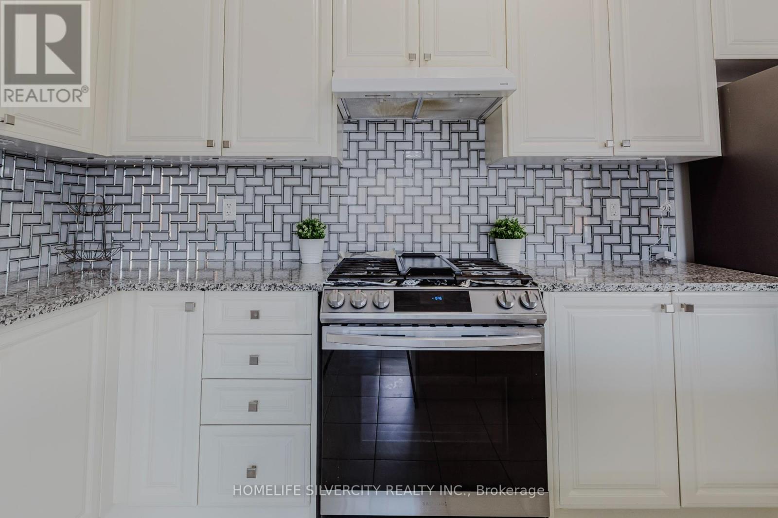 Photo 38 of 256 Bedrock Drive, Hamilton ON