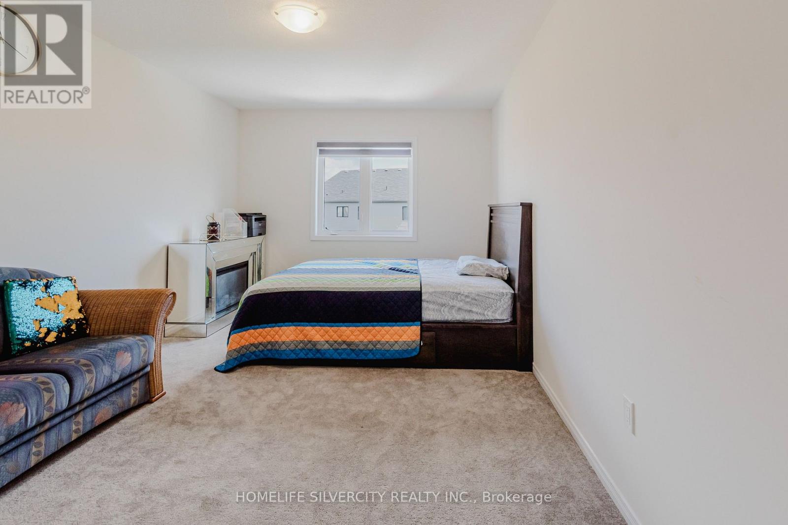 Photo 18 of 256 Bedrock Drive, Hamilton ON