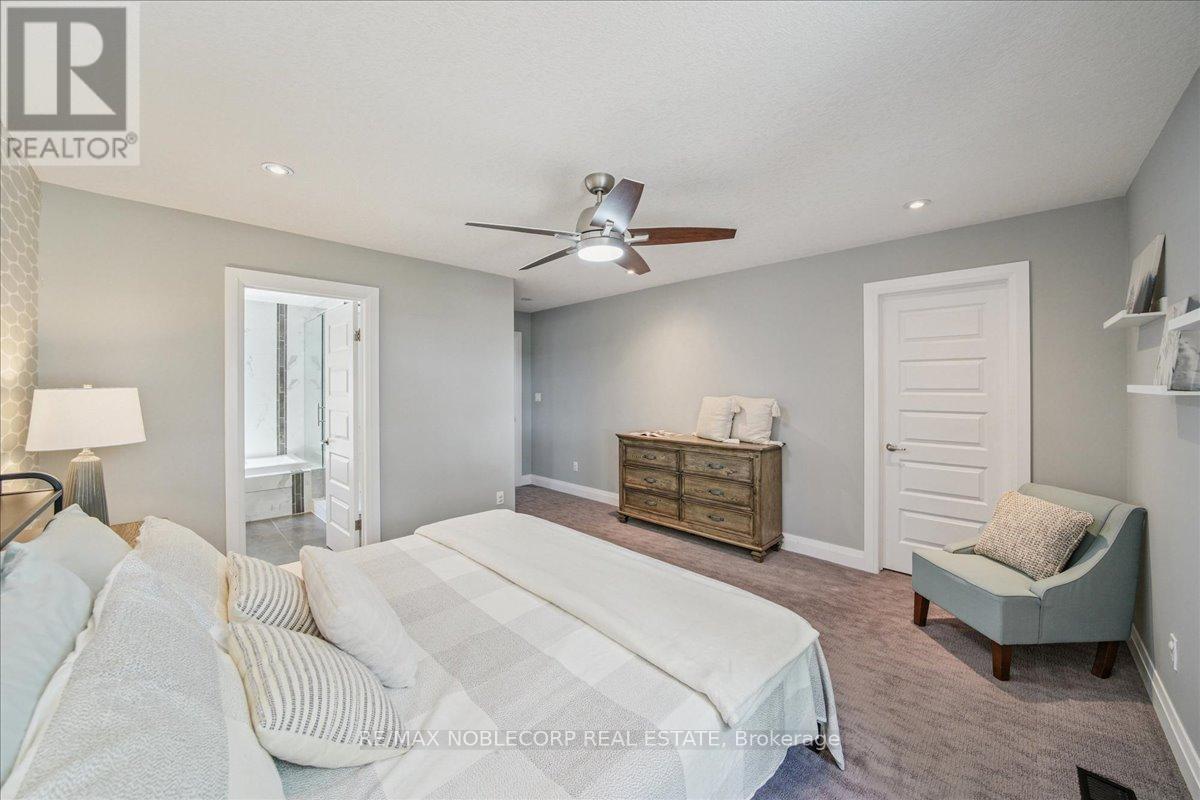 Photo 35 of 232 Maple Bush Drive, Cambridge ON