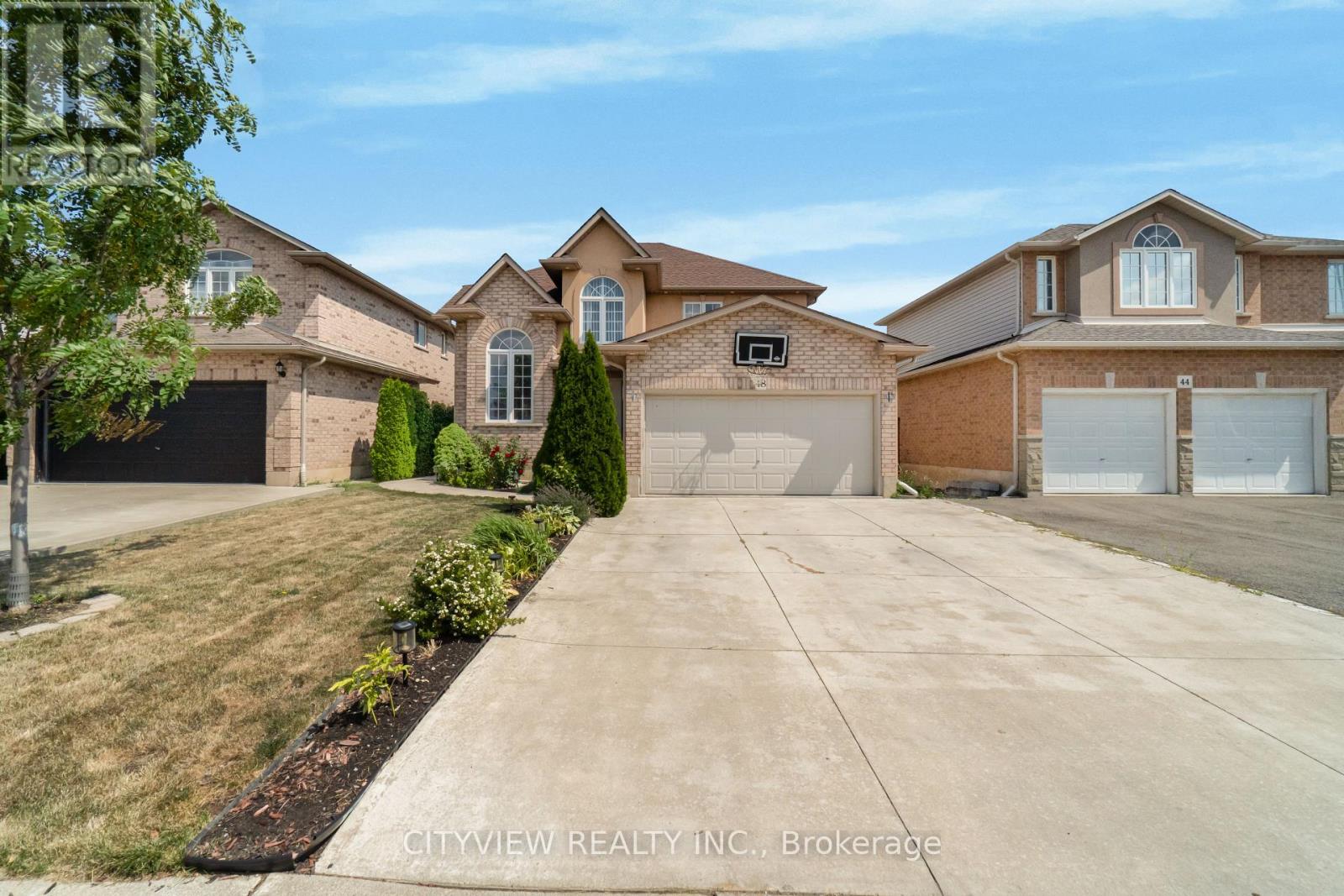 Photo 36 of 48 Nashville Circle, Hamilton ON