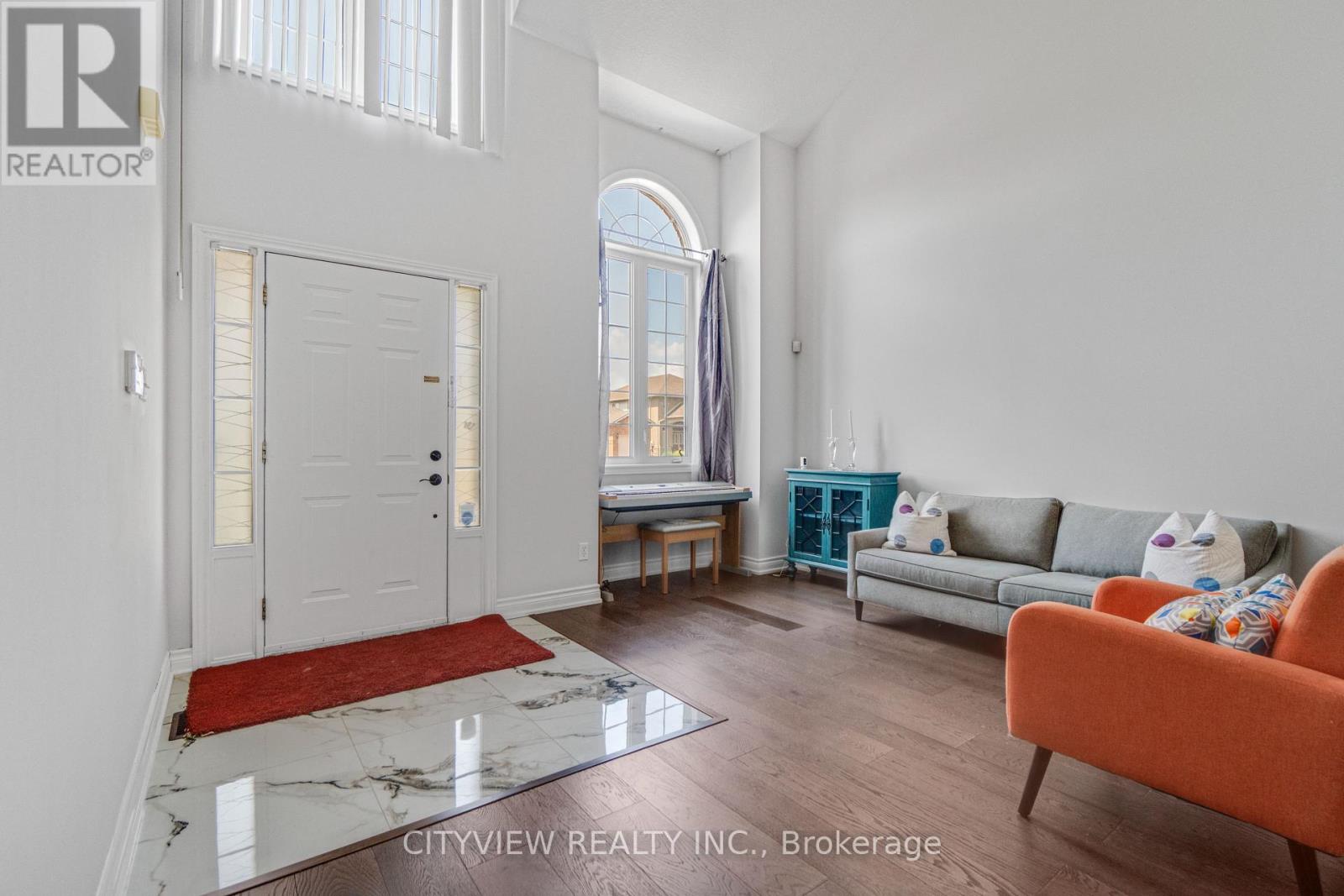Photo 24 of 48 Nashville Circle, Hamilton ON
