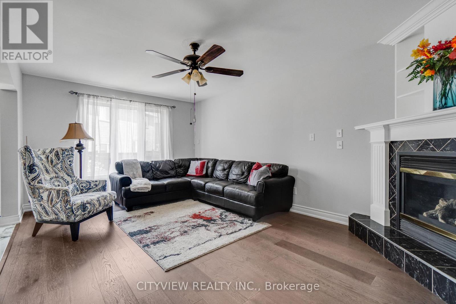 Photo 16 of 48 Nashville Circle, Hamilton ON