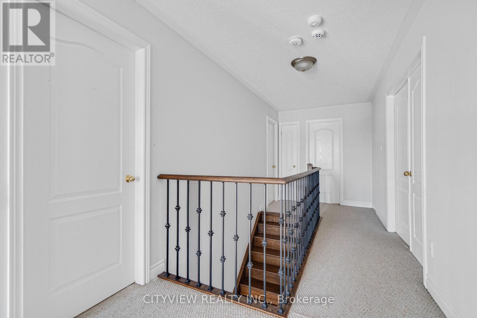 Photo 47 of 48 Nashville Circle, Hamilton ON