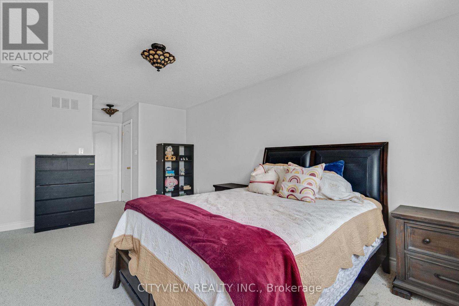 Photo 37 of 48 Nashville Circle, Hamilton ON