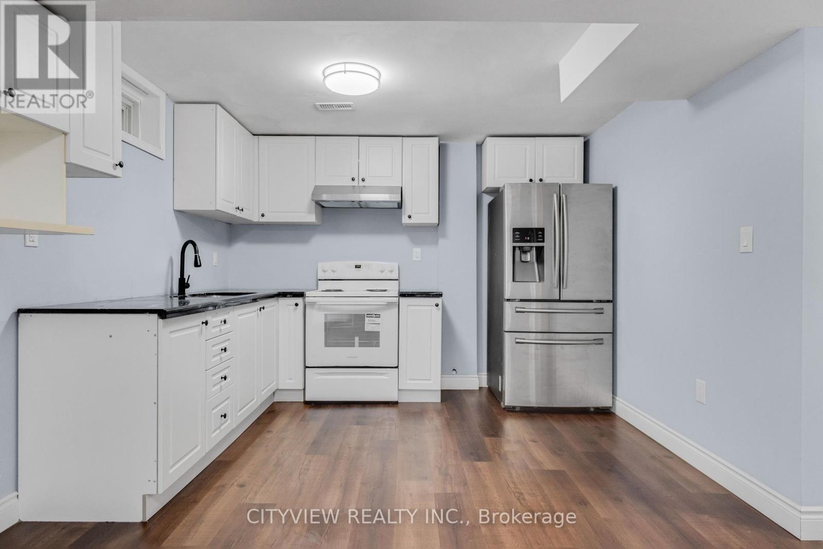 Photo 44 of 48 Nashville Circle, Hamilton ON