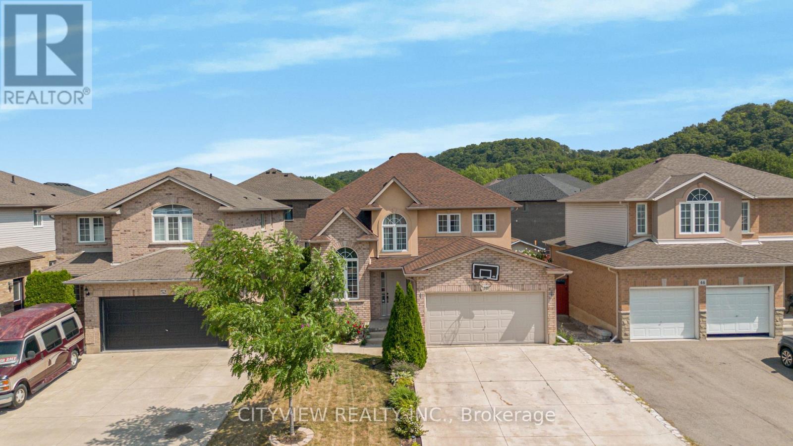 Photo 39 of 48 Nashville Circle, Hamilton ON
