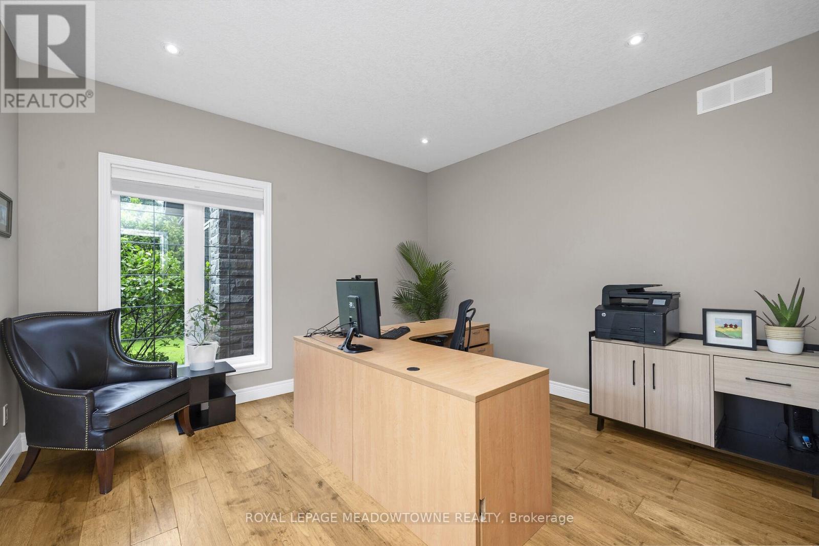 Photo 6 of 7412 Boyce Drive, Puslinch ON