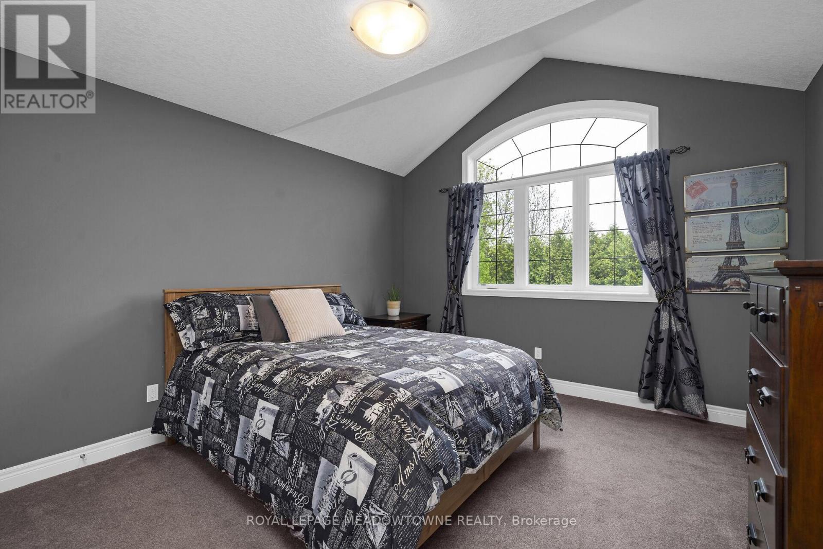 Photo 3 of 7412 Boyce Drive, Puslinch ON