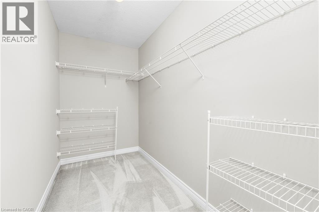 Photo 14 of 114 Lampman Drive, Grimsby ON