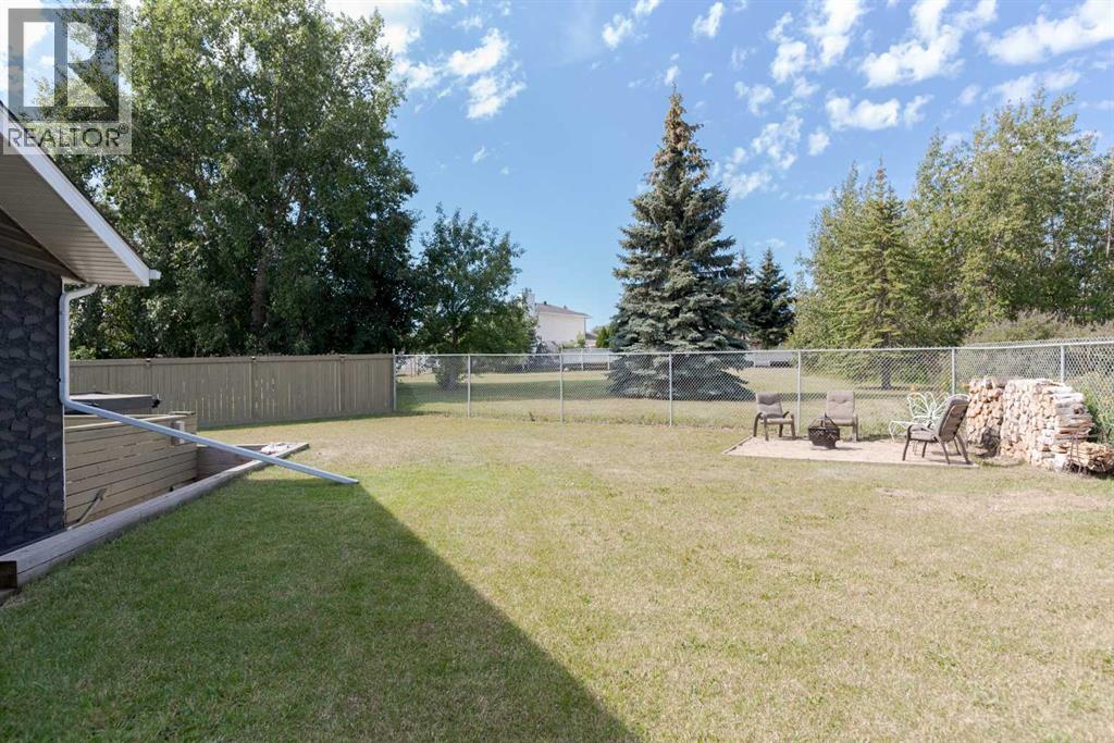 Photo 3 of 120 Gladue Bay, Fort Mcmurray AB