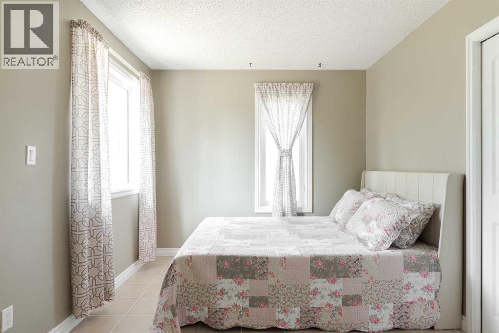Photo 2 of 120 Gladue Bay, Fort Mcmurray AB