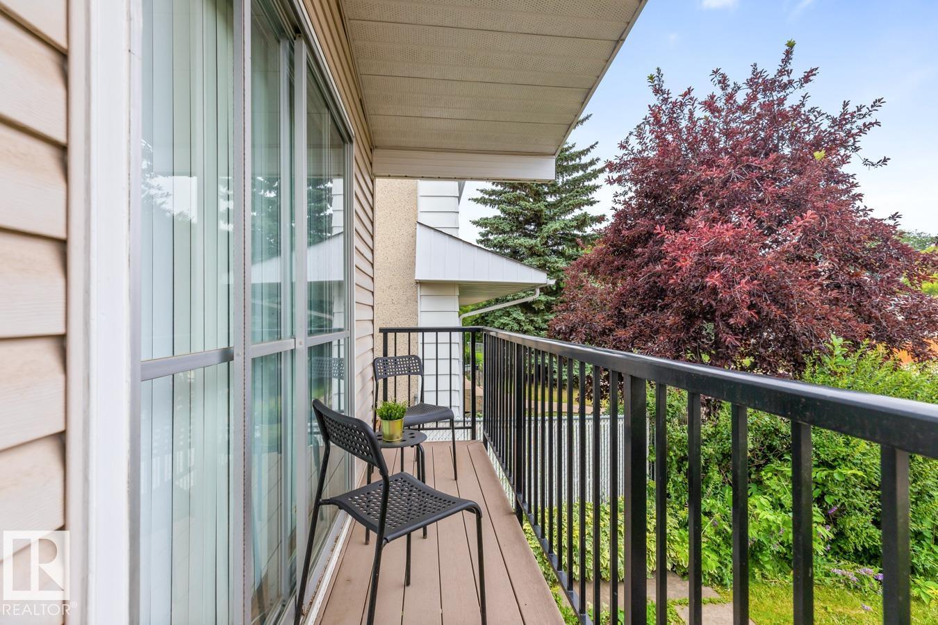 Photo 7 of 8735 92 Av Nw, Edmonton AB