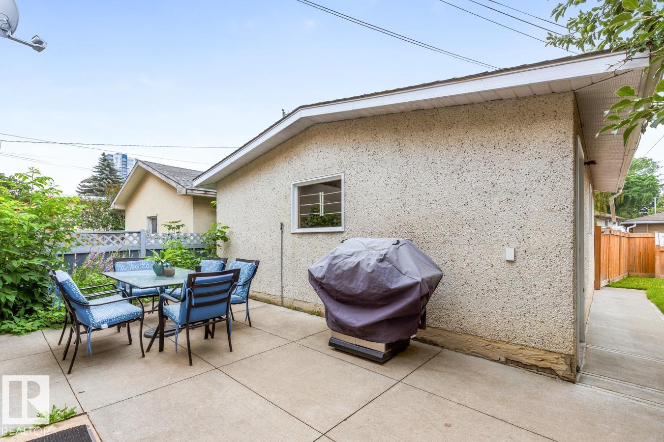 Photo 21 of 8735 92 Av Nw, Edmonton AB