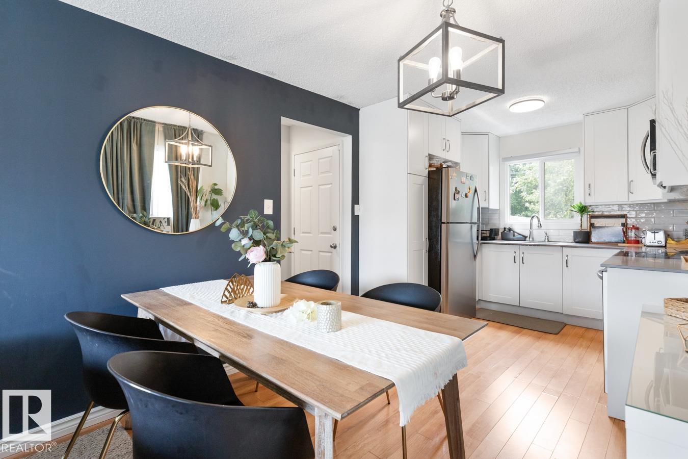 Photo 1 of 8735 92 Av Nw, Edmonton AB