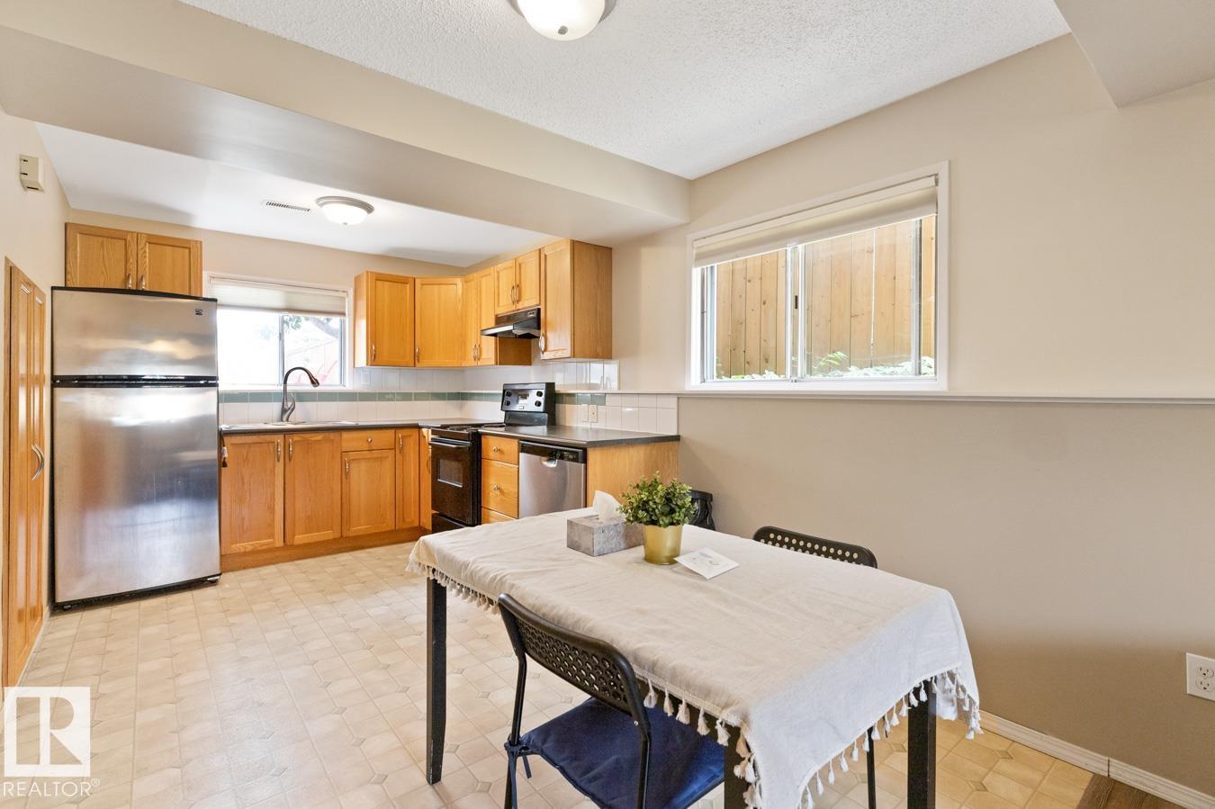 Photo 33 of 8735 92 Av Nw, Edmonton AB
