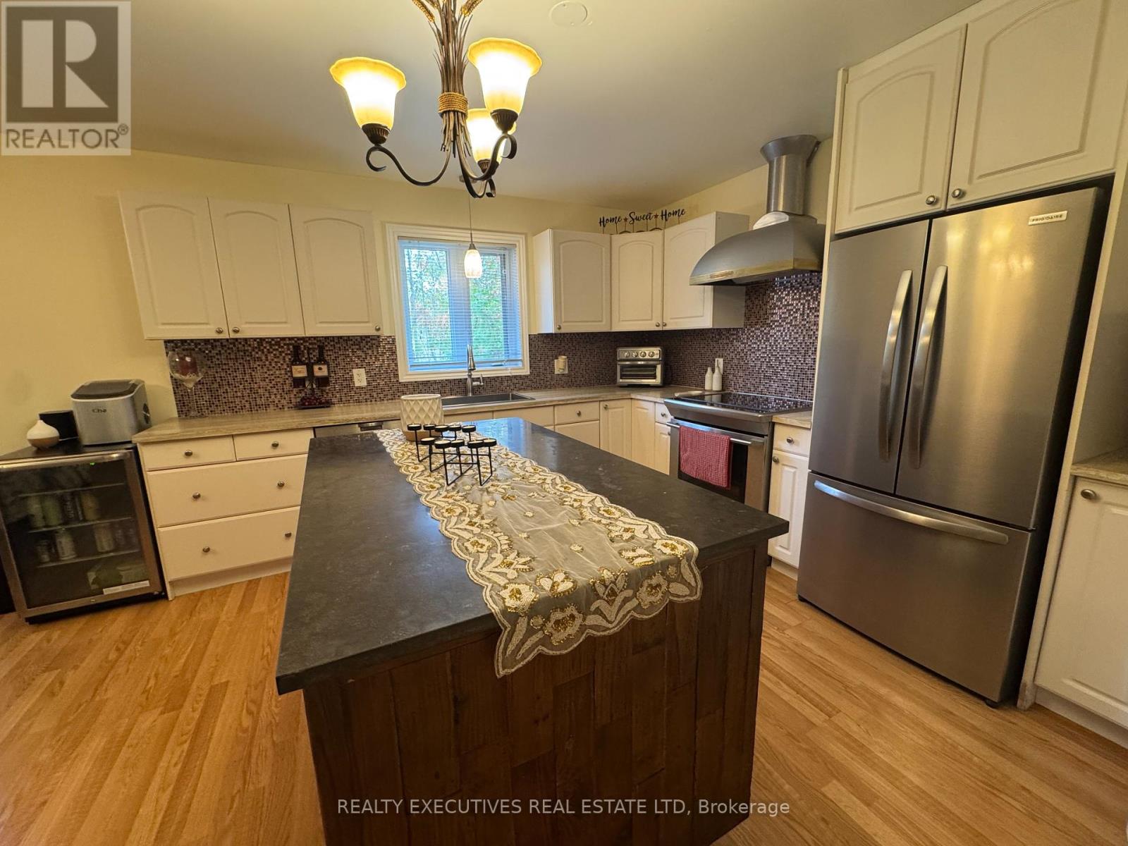 Photo 24 of 836 Narrow Locks Road Nw, Rideau Lakes ON