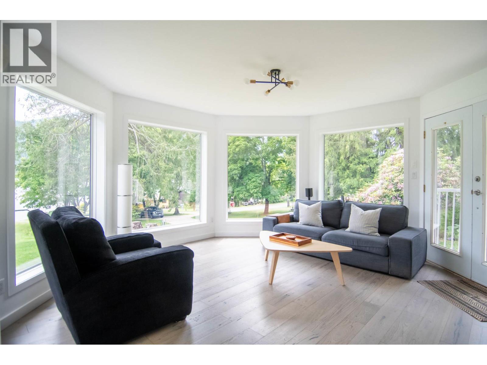 Photo 7 of 4161 Heroux Road, Nelson BC