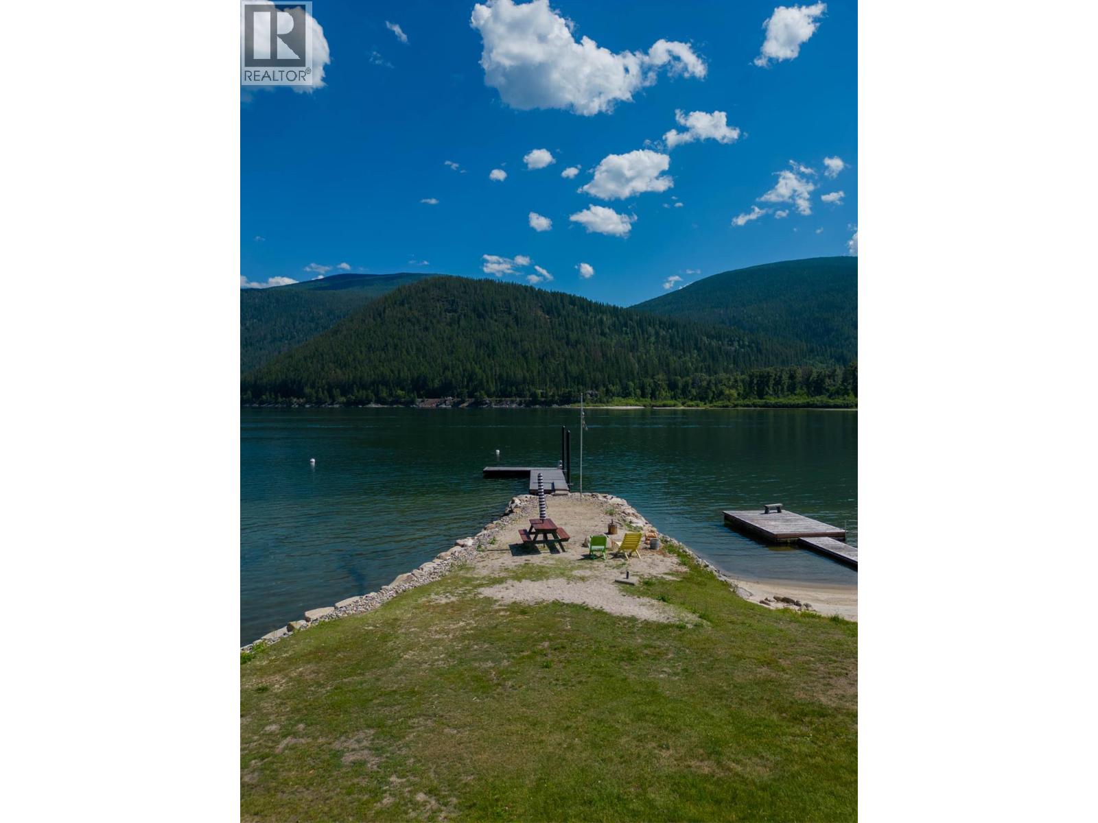 Photo 5 of 4161 Heroux Road, Nelson BC