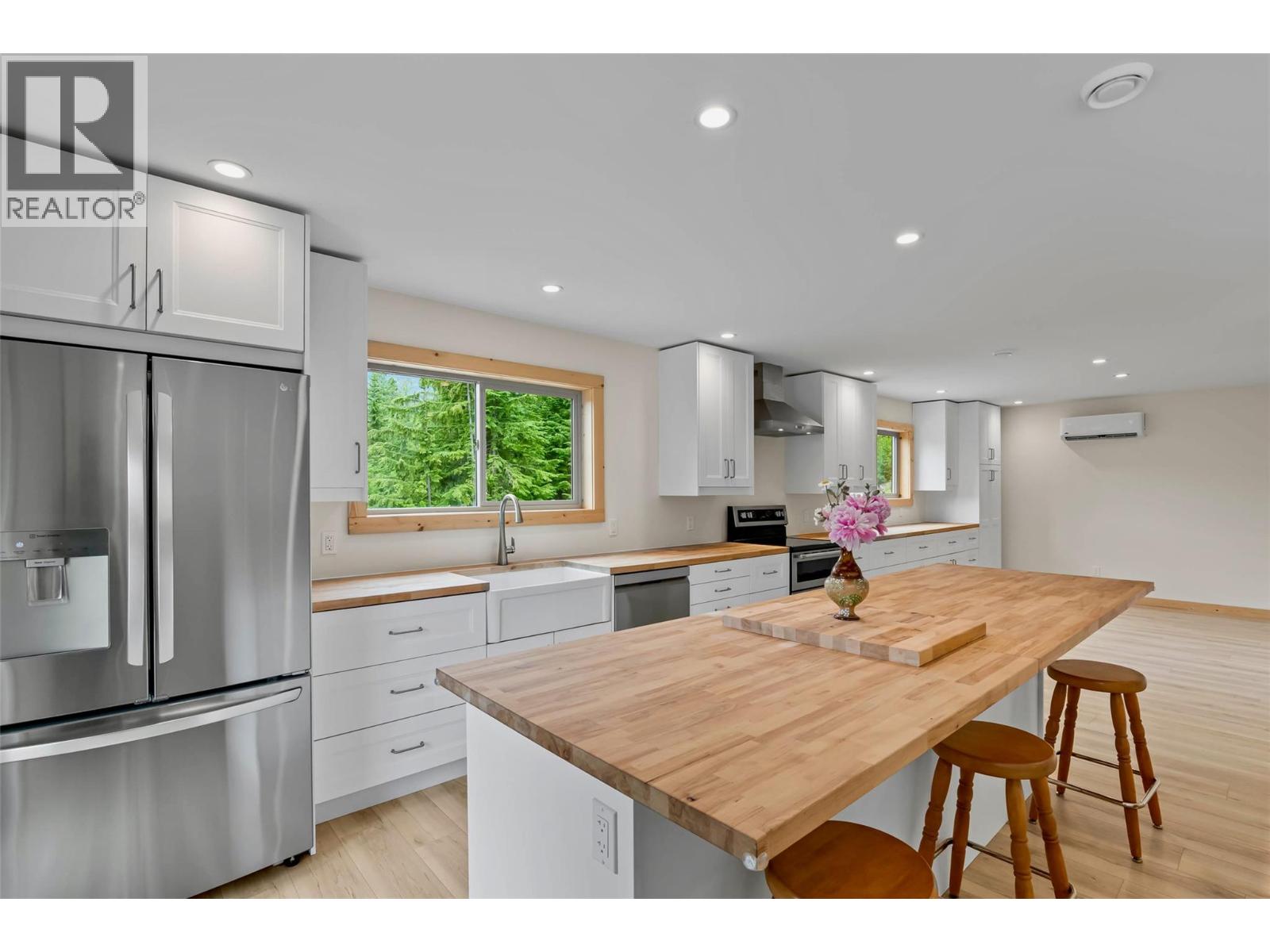  4141 Meadow Creek (Forest Service) Road, Celista