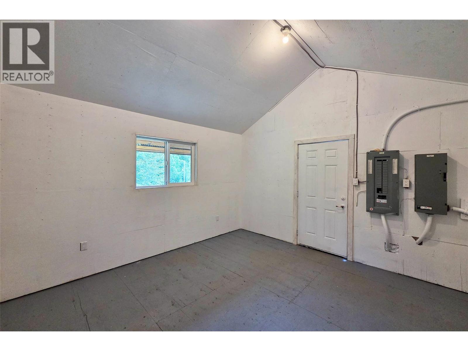  4141 Meadow Creek (Forest Service) Road, Celista