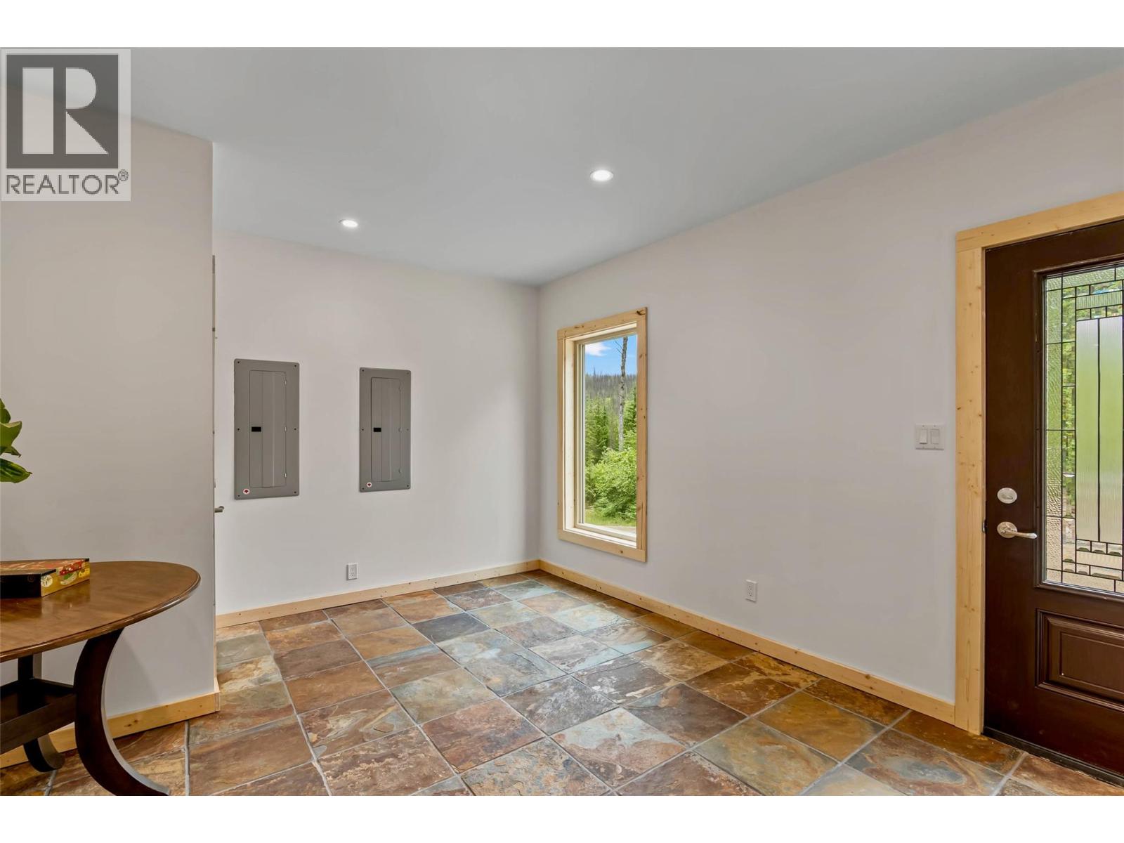  4141 Meadow Creek (Forest Service) Road, Celista