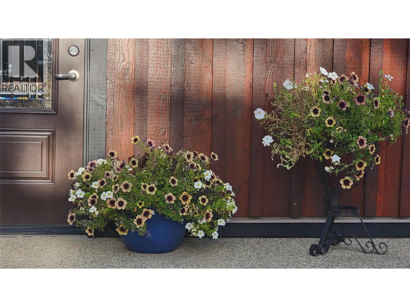  4141 Meadow Creek (Forest Service) Road, Celista