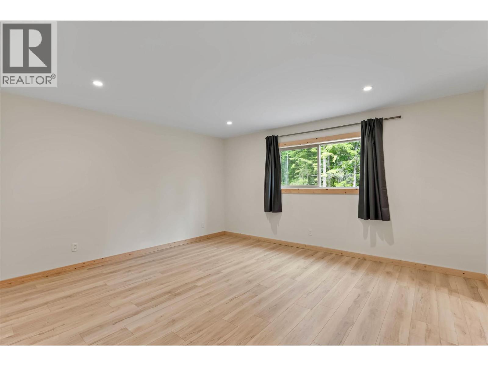  4141 Meadow Creek (Forest Service) Road, Celista