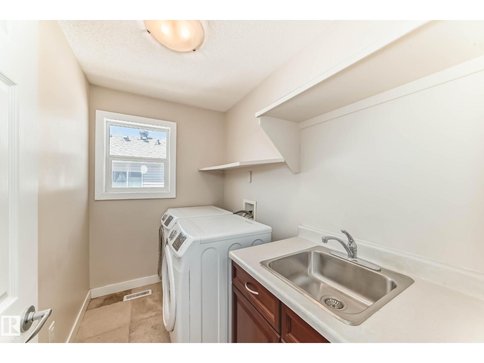 Photo 29 of 5505 206 A St Nw Nw, Edmonton AB