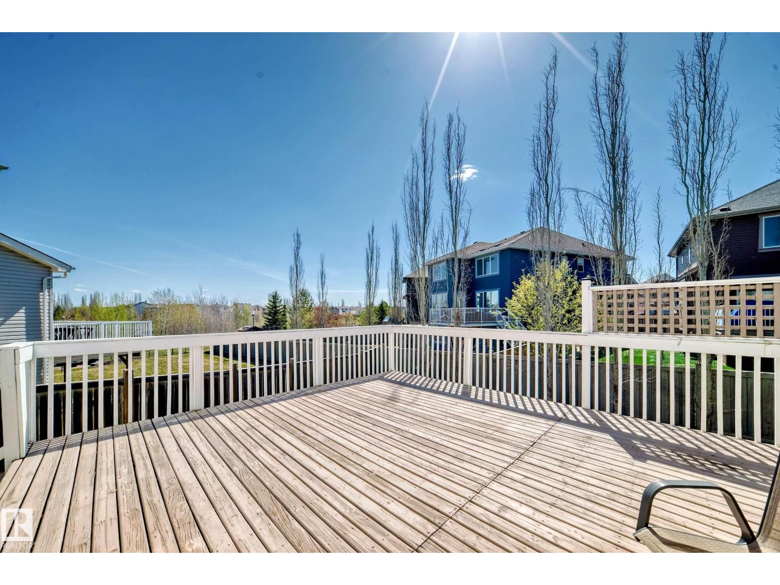 Photo 15 of 5505 206 A St Nw Nw, Edmonton AB