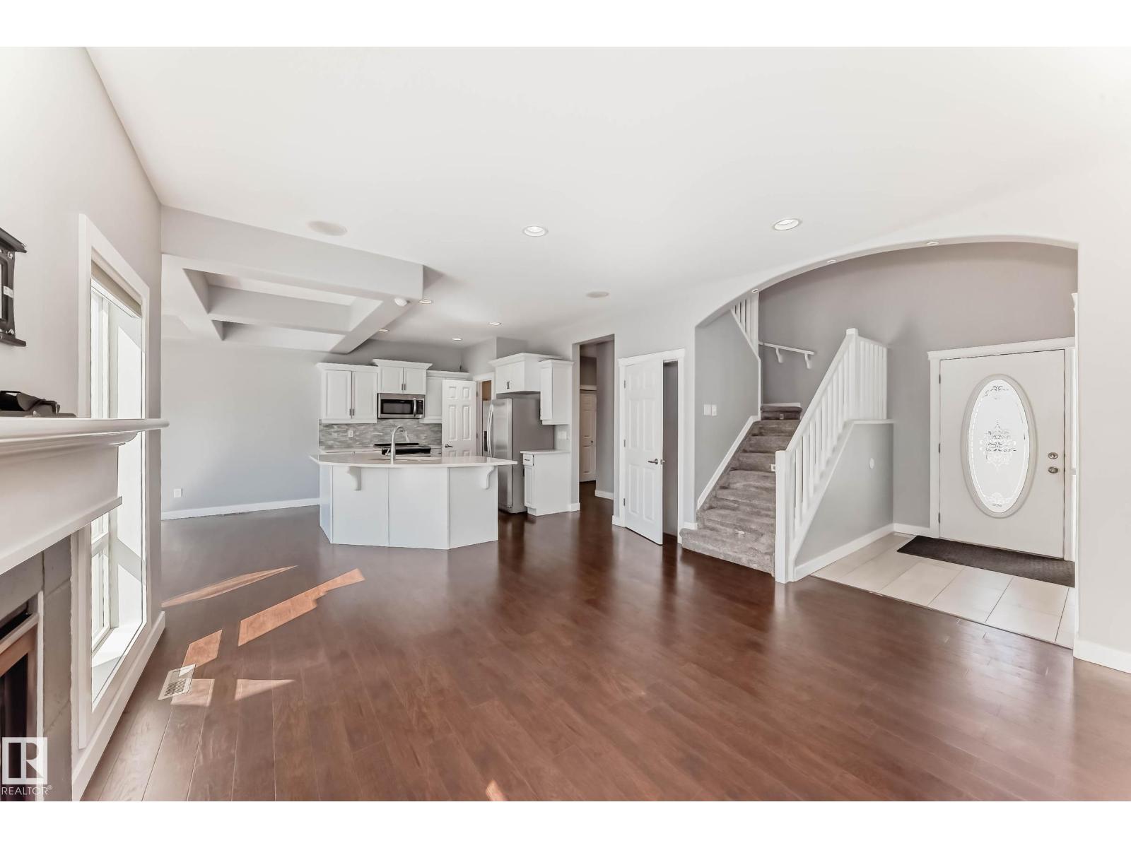 Photo 33 of 5505 206 A St Nw Nw, Edmonton AB