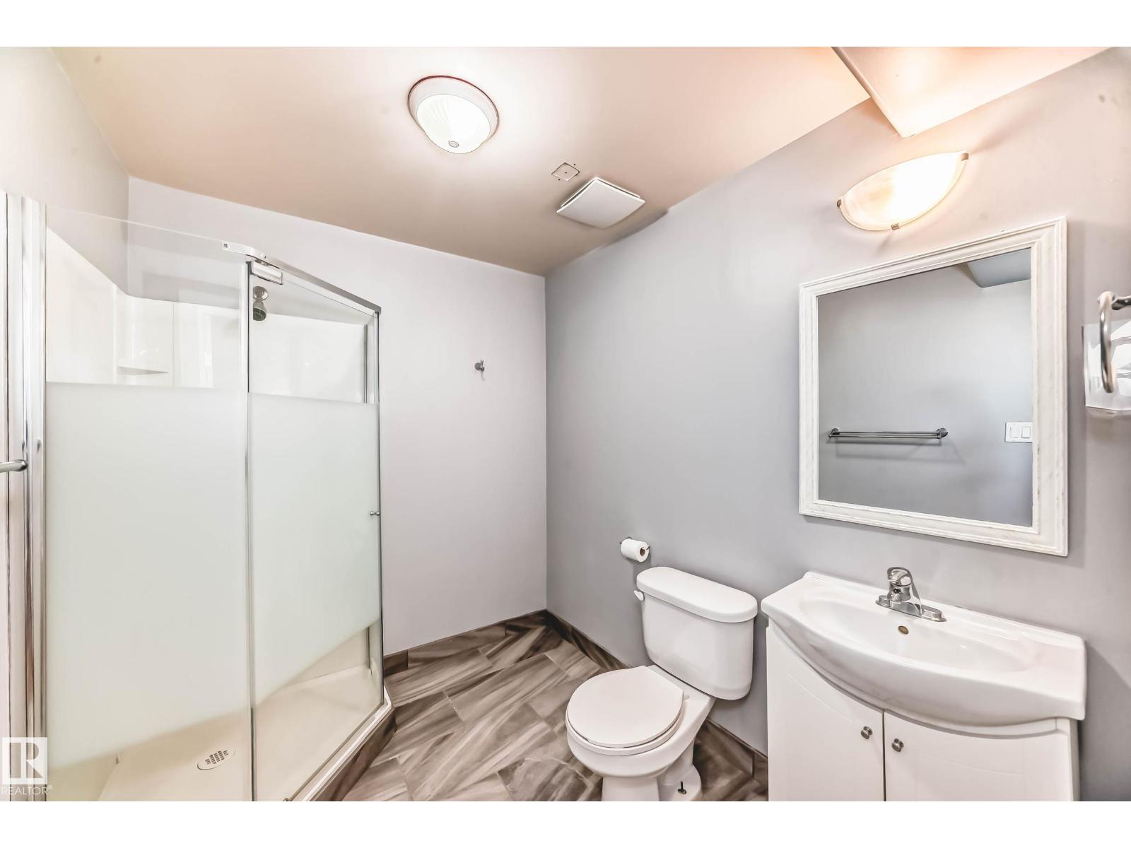 Photo 1 of 5505 206 A St Nw Nw, Edmonton AB