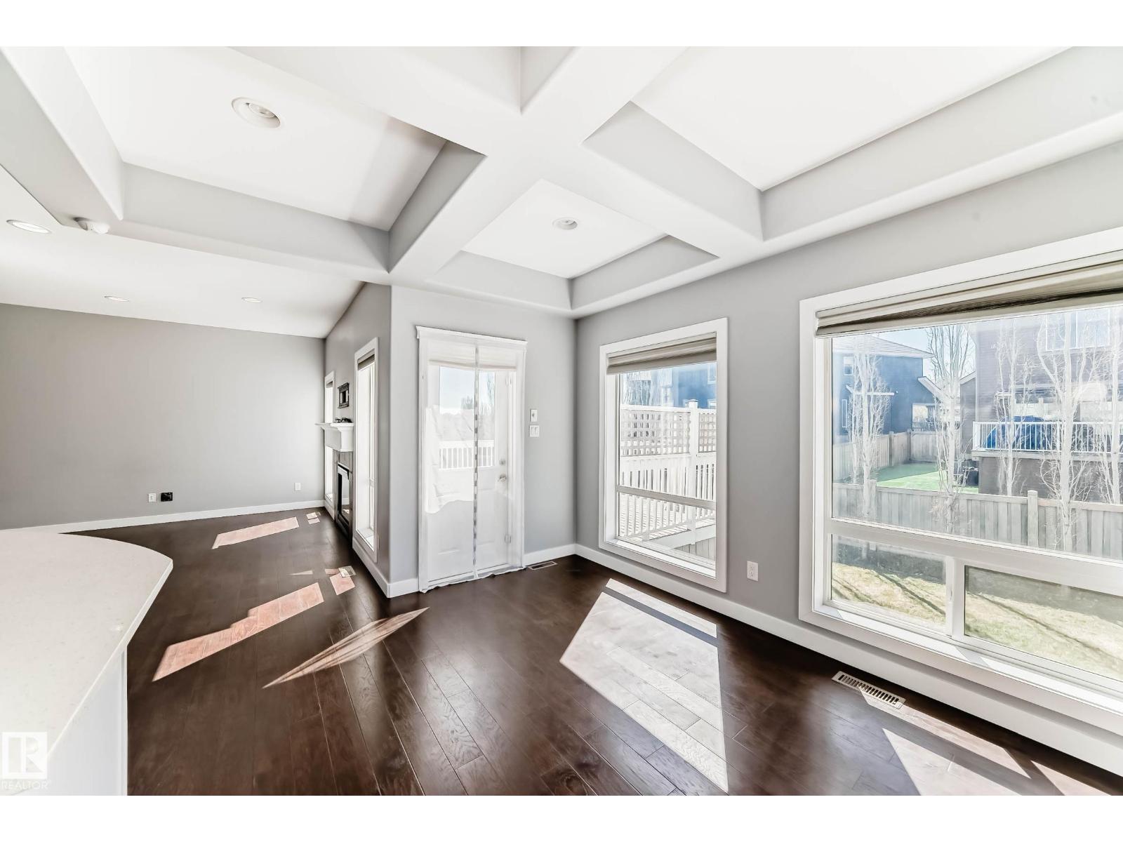 Photo 18 of 5505 206 A St Nw Nw, Edmonton AB