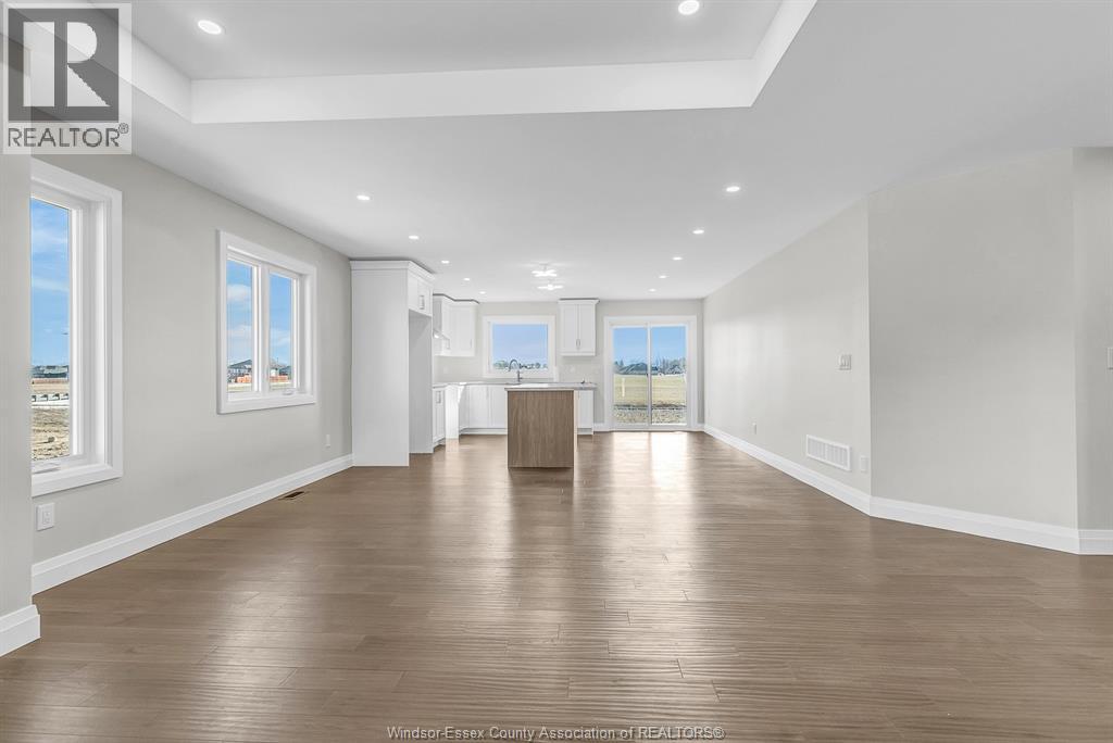 Photo 6 of 123 Kingsbridge Drive, Amherstburg ON