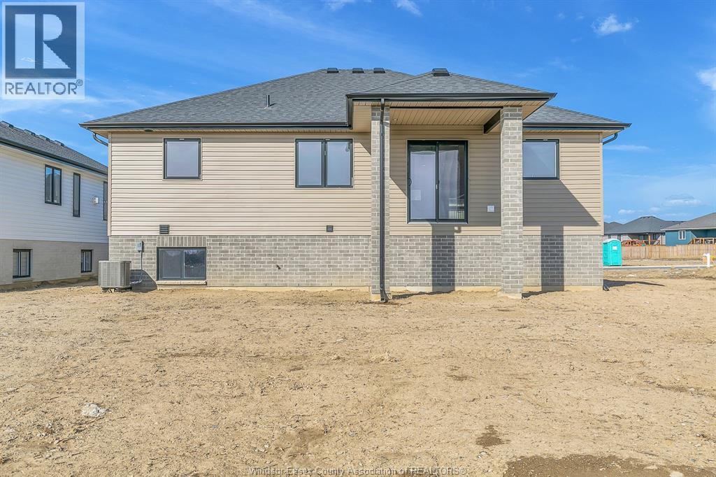 Photo 19 of 123 Kingsbridge Drive, Amherstburg ON