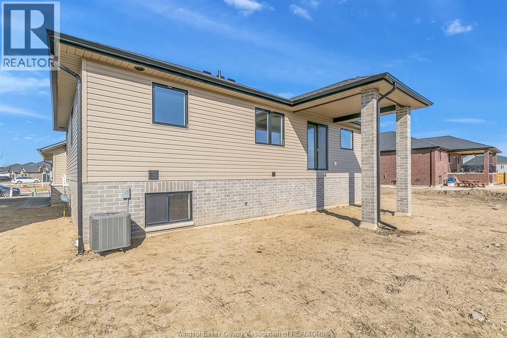 Photo 22 of 123 Kingsbridge Drive, Amherstburg ON