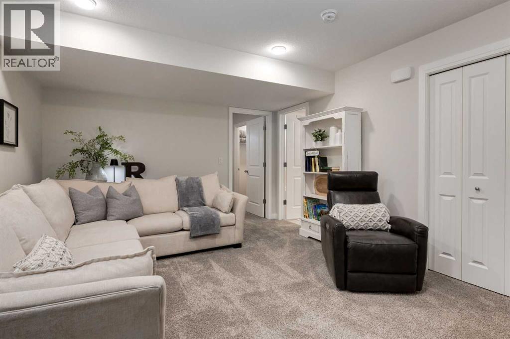 Photo 21 of 34 Lawrence Green Se, Airdrie AB
