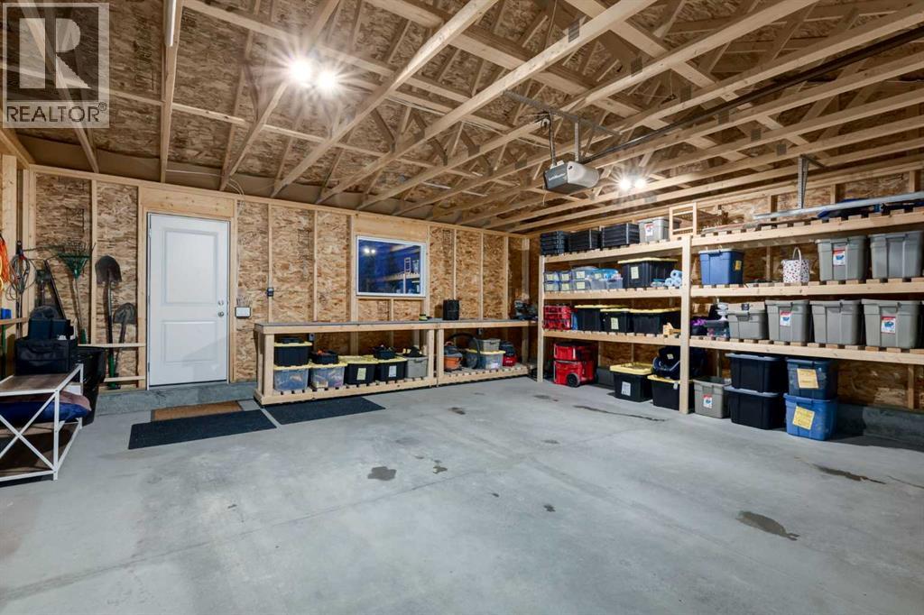 Photo 7 of 34 Lawrence Green Se, Airdrie AB