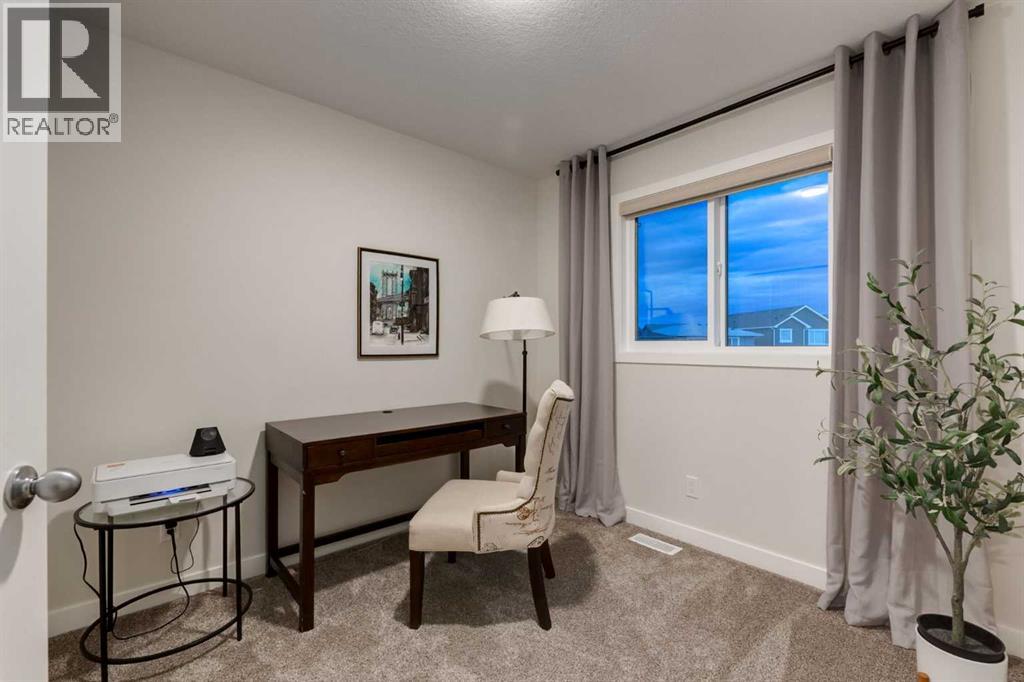 Photo 45 of 34 Lawrence Green Se, Airdrie AB