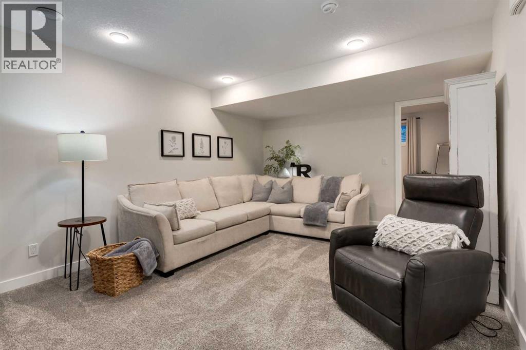 Photo 43 of 34 Lawrence Green Se, Airdrie AB