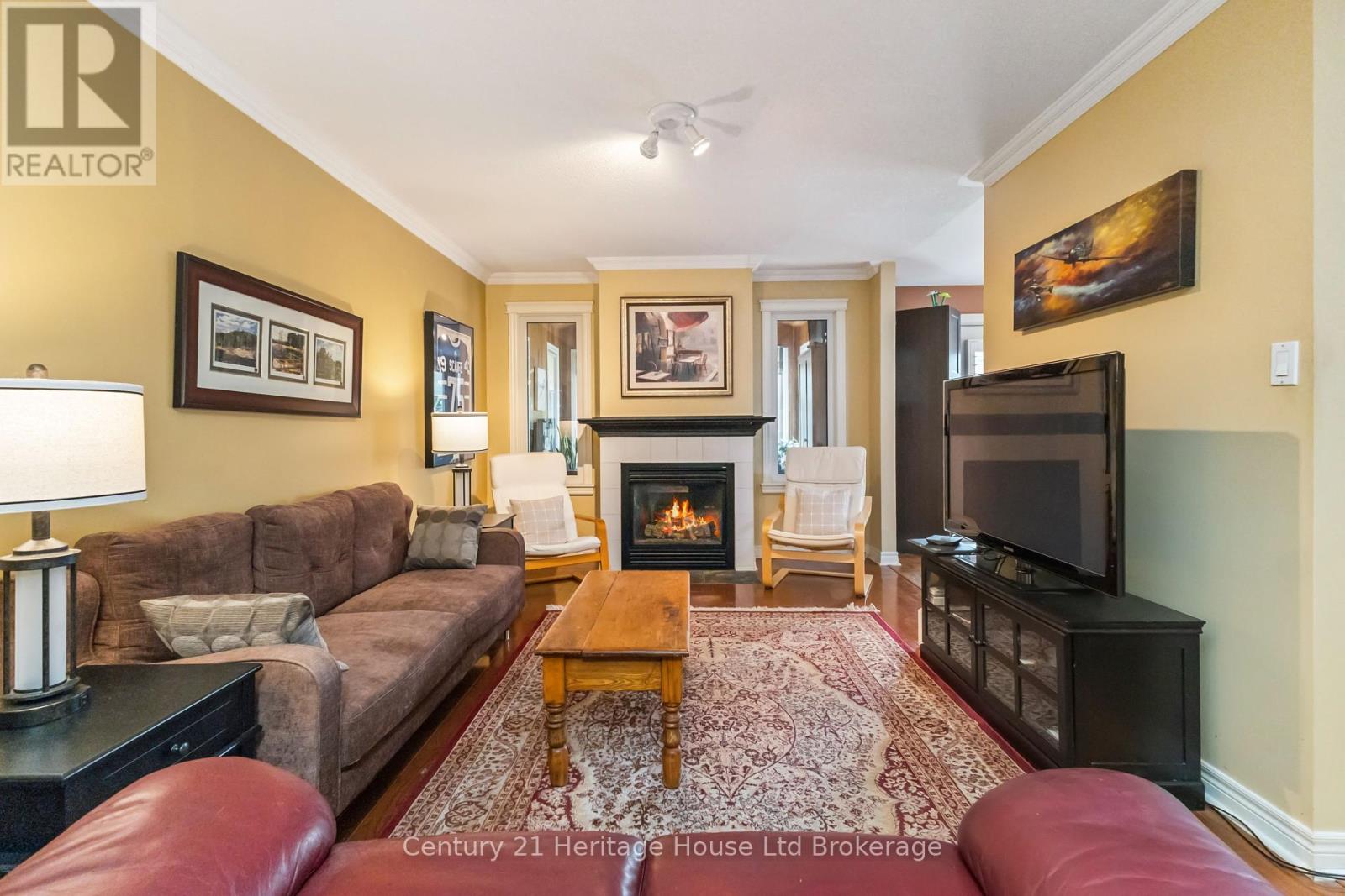 Photo 17 of 739 Thornwood Drive, London North ON